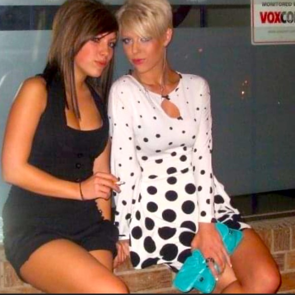 🌙Rare!!!  60s Polka Dot Mod Hooked Arm Dress!🌞 - Picture 6 of 6